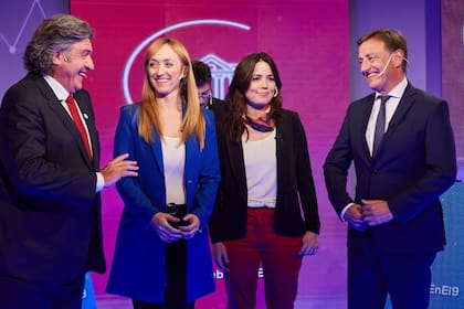 Los cuatros candidatos a la Gobernación expusieron sus propuestas y se defendieron tras las preguntas cruzadas durante el debate en Canal 9 Televida.