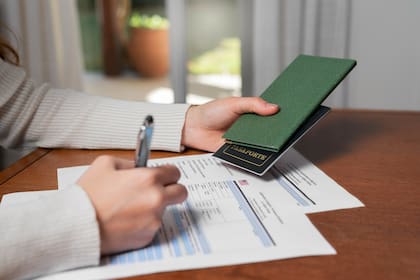 Los cubanos en EE.UU. pueden ingresar solicitudes de asilo y obtener permisos de trabajo, pero resulta difícil planear a largo plazo sin tener acceso a una green card