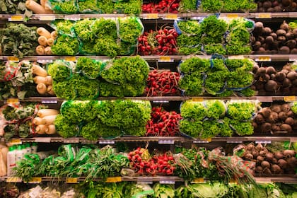 Los cupones de alimentos del SNAP tendrán restricciones en 18 entidades de EE.UU., donde estará prohibida la compra de alimentos y bebidas no saludables (Pexels/Matheus Cenali)