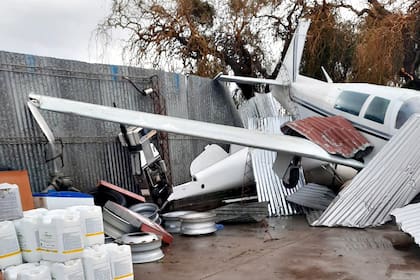 Los daños que dejó la tormenta en el aeródromo de la localidad de 9 Julio