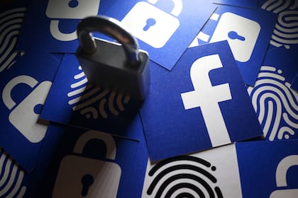 Los datos de un usuario promedio de la red social Facebook están registrados en las bases de datos de unas 48.000 empresas que ofrecen sus servicios a través de la plataforma, según una reciente investigación llevada a cabo entre usuarios de Estados Unidos