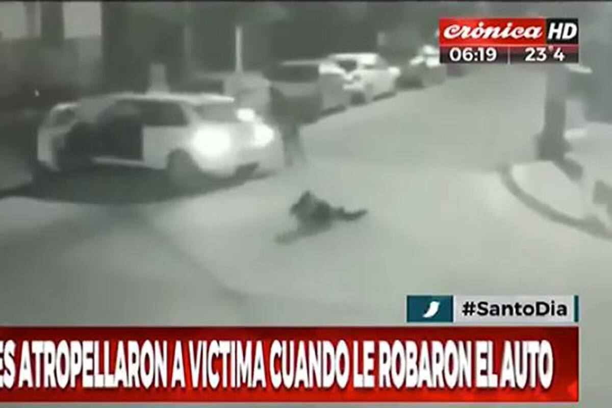 Los delincuentes escaparon con el auto de la víctima y la atropellaron al salir
