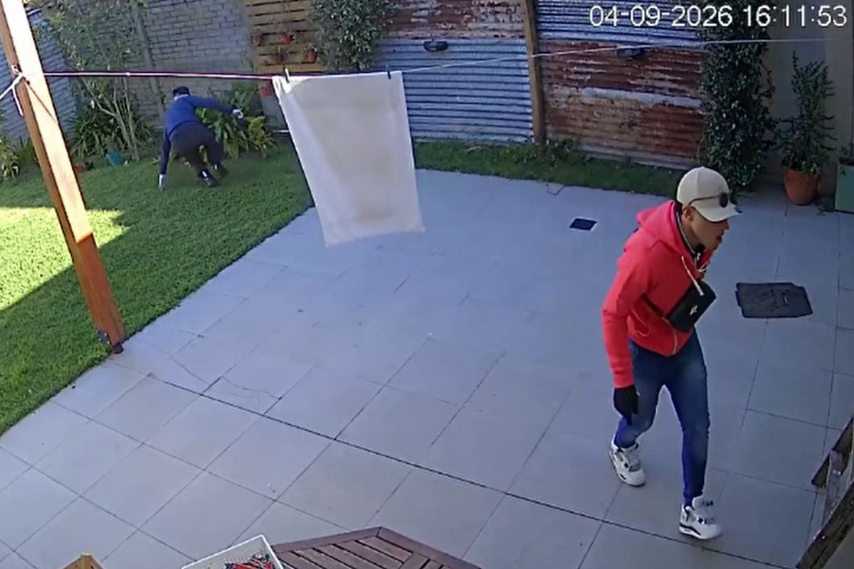 Los delincuentes pasaron por tres casas para llegar a la vivienda de la jueza