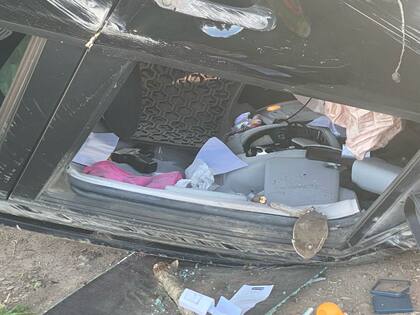 Los delincuentes perdieron el control y volcaron en Malvinas Argentinas tras robar un auto.