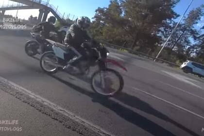 Los delincuentes que robaron al motociclista en Panamericana