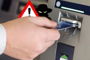 Los delincuentes suelen colocar skimmers en las ranuras de cajeros automáticos y en terminales de cobro (Foto: Especial)