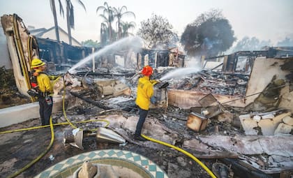 Los demandantes aseguran que el Plan FAIR no está cubriendo la totalidad de los daños por incendios forestales (Terry Pierson/The Orange County Register vía AP)