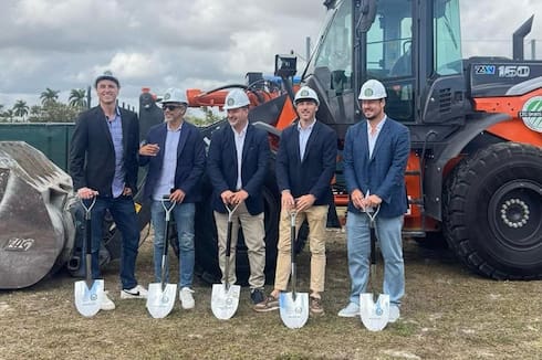 Manu Ginóbili, Verón y “Pico” Mónaco prometen revolucionar una zona de Miami