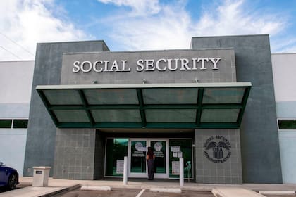 Los depósitos mensuales se organizan en tres grupos, distribuidos en distintos miércoles del mes