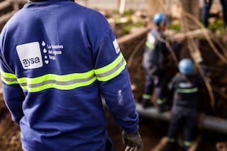 El nuevo contrato de concesión de AySA insiste en cortes por mora y aplica fuertes multas