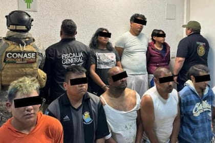 Los detenidos durante la fiesta en la que estaba "El Chapito"