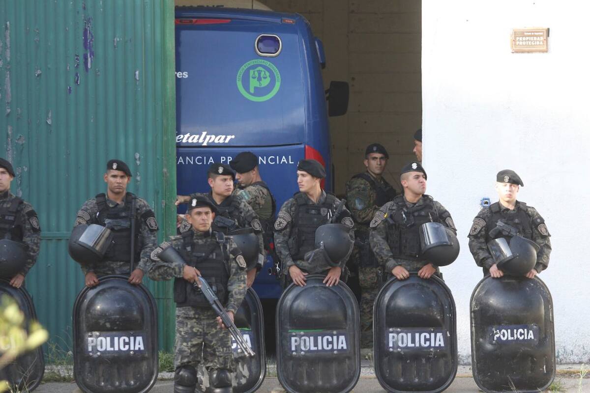 Los detenidos llegan a Villa Gesell
