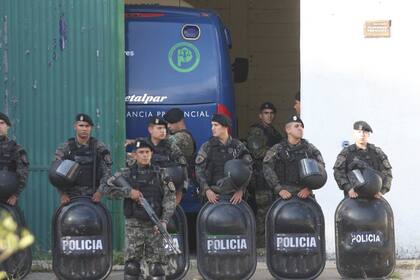 Los detenidos llegan a Villa Gesell