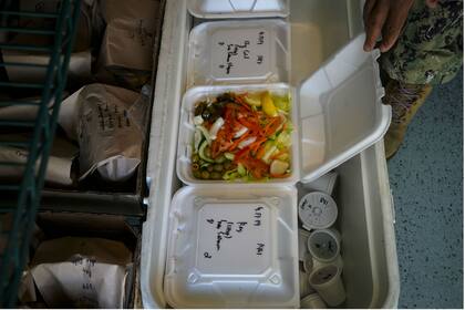 Los detenidos pueden optar por diferentes opciones de comidas con base en sus necesidades alimentarias