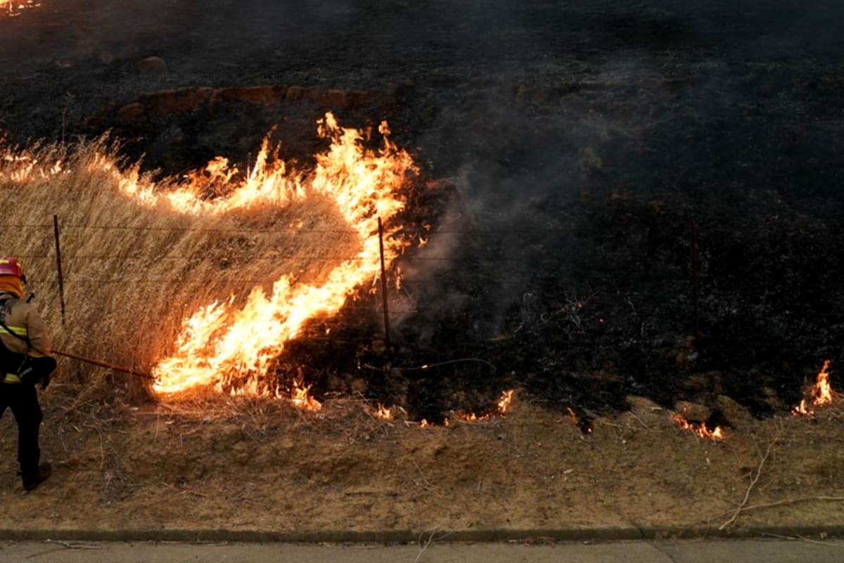 Los devastadores incendios en California