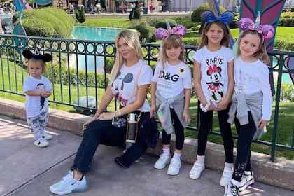 Los días de Wanda Nara cuidando a sus sobrinos, mientras Zaira disfruta de una luna de miel