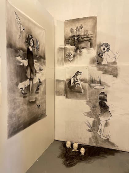 Los dibujos inspirados en leyendas locales que realiza “con estética dark y barroca” Josefina Madariaga, otra correntina emigrada a Buenos Aires