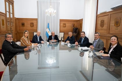 Los diferentes sectores con sus representantes en el Consejo de Mayo