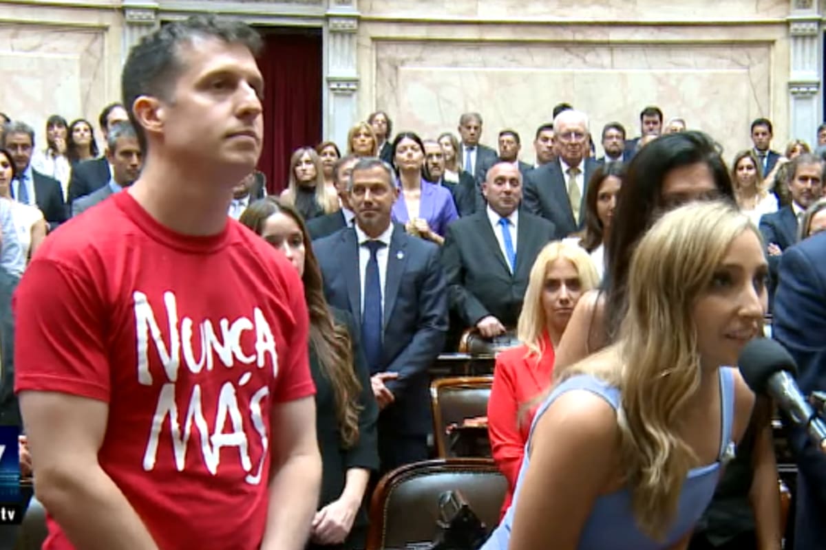 Los diputados de Unión por la Patria (UxP) Julia Strada y Juan Marino