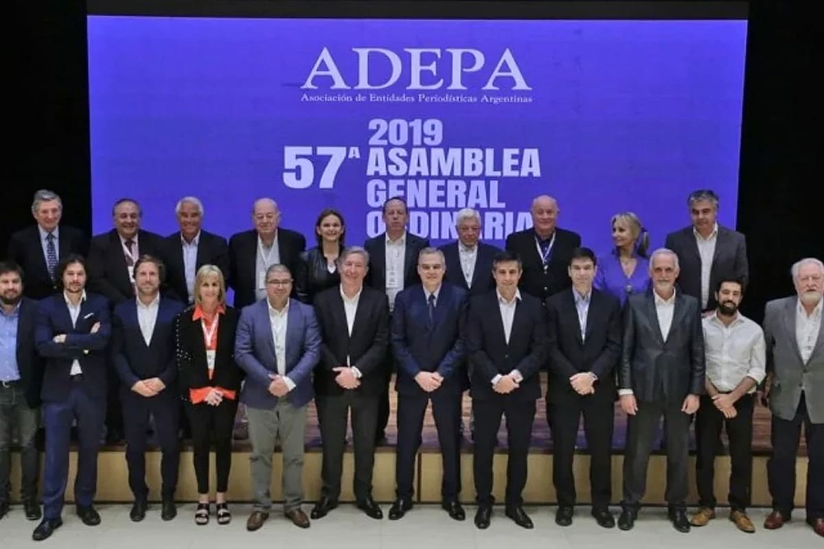 Los directivos de los medios, en la asamblea de ADEPA que se realizó en Salta