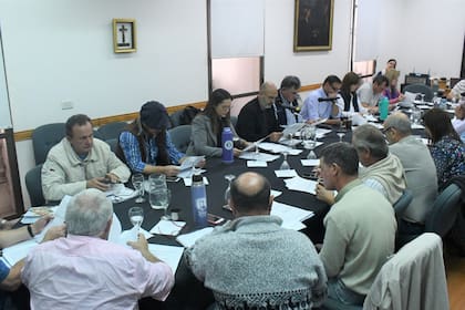 Los directores ratificaron que durante el mes de mayo y junio continuarán realizando asambleas y reuniones