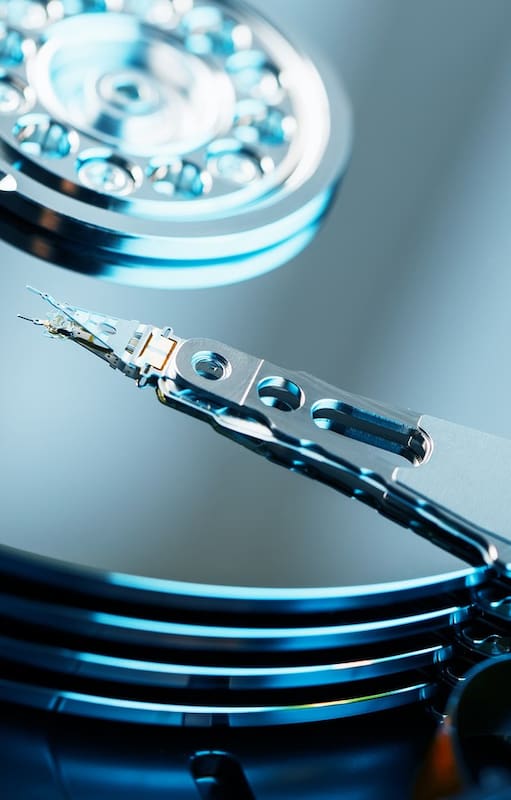Los discos duros son una maravilla de ingeniería, pero no avisan antes de fallar, especialmente antes de fallar catastróficamente