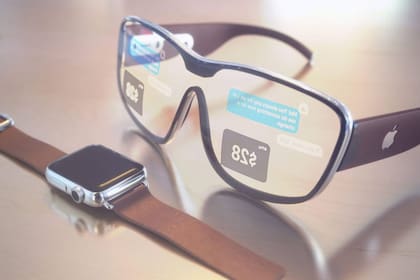 Los dispositivos de realidad aumentada se proyectan en tres fases, de acuerdo con Ming-Chi Kuo: priemero, casco; luego, anteojos; y finalmente, lentes de contacto