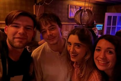Los dobles de Natalia Dyler y Charlie Heaton también se enamoraron en el set de Stranger Things (Foto: Instagram/@jessicamorganhill)