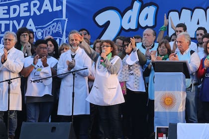 Los docentes pidieron al resto de los gremios que se unieran
