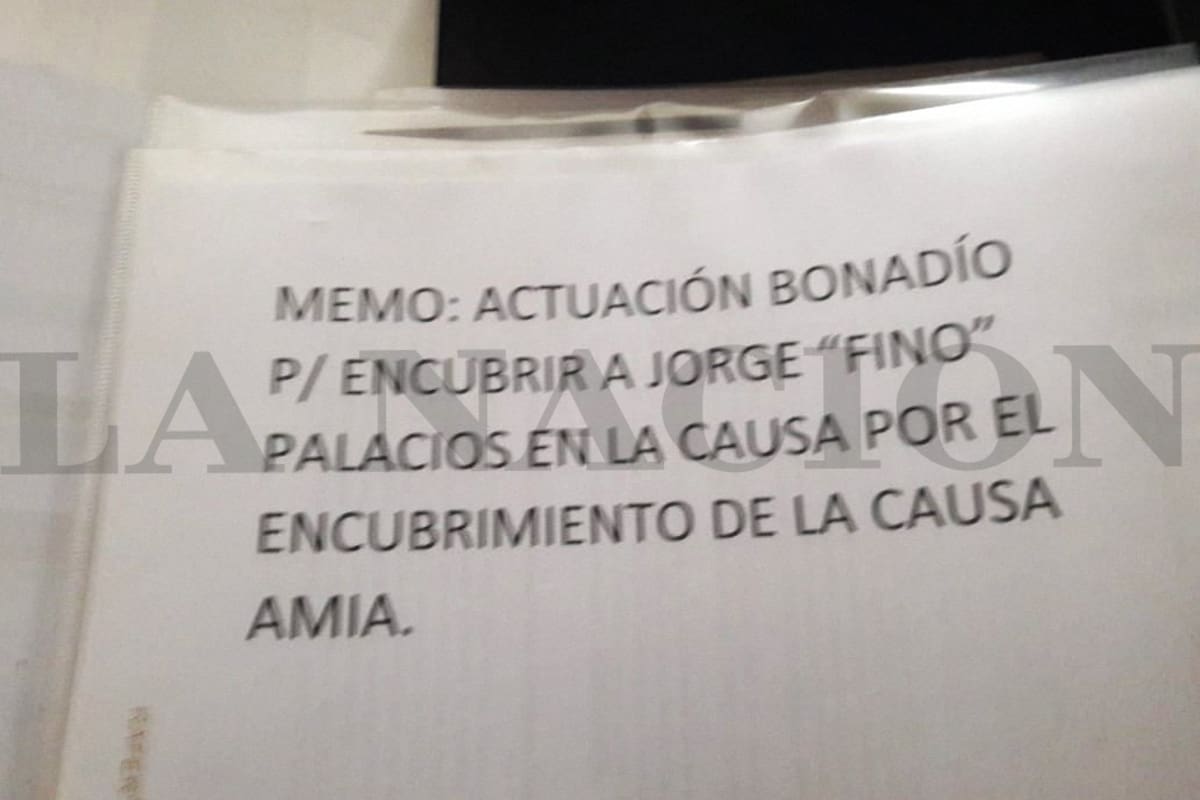 Los documentos hallados durante los allanamientos en la casa de la exmandataria
