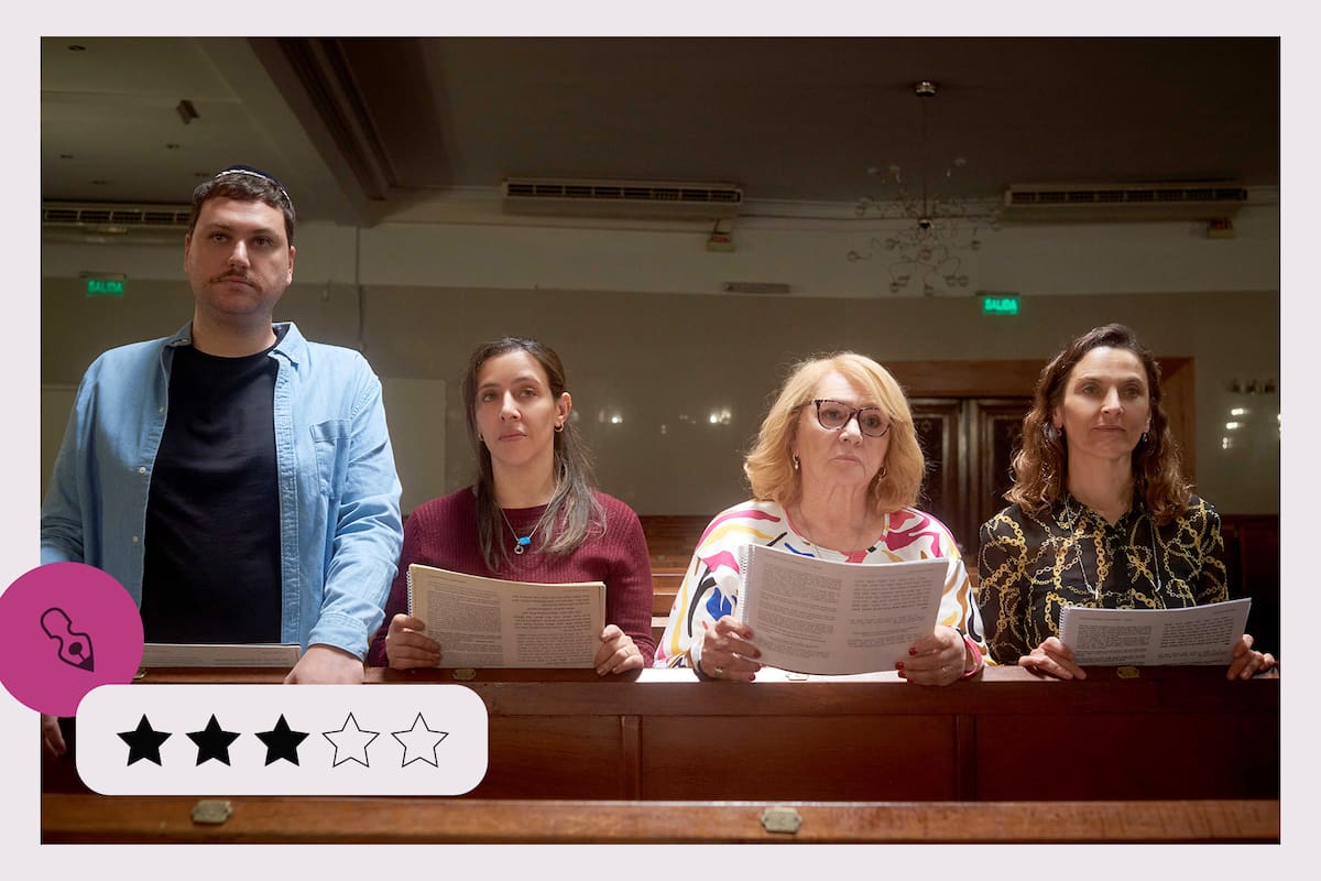 Los domingos mueren más personas provoca, con una sonrisa, las preguntas más existenciales