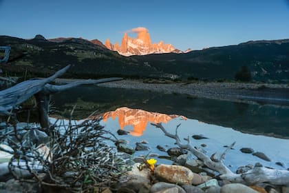 El glamping se encuentra a 3 kilómetros del pueblo, en una zona virgen.