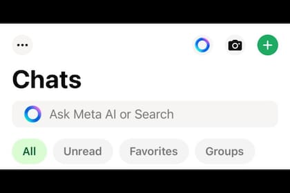 Los dos íconos donde se puede abrir el chat con Meta AI