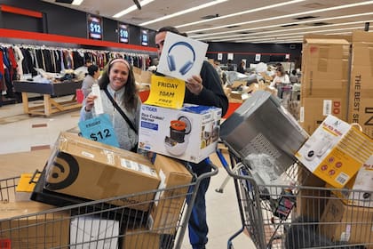 Los dueños de la tienda, Ali y Joseph Shuaib, comenzaron con un pequeño negocio y expandieron su concepto tras tres años de éxito.