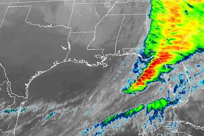Los efectos de la zona de tormentas continuarán a lo largo del martes en la península de Florida para luego dar paso a días de tranquilidad