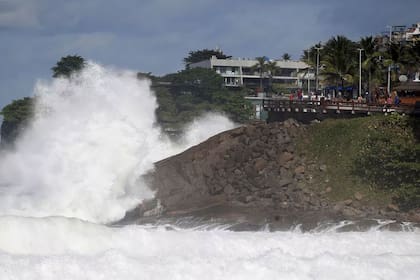 Los efectos del ciclón Yakecan alteraron las playas del río