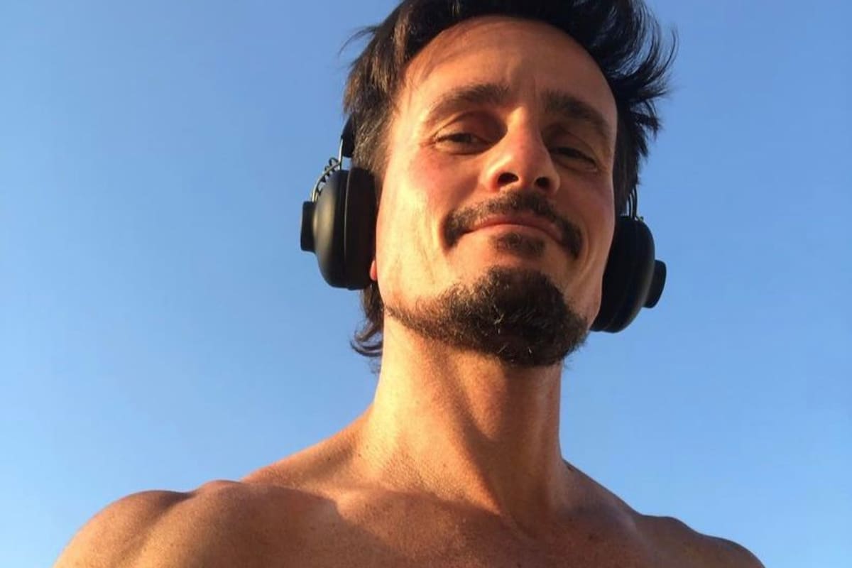 Los ejercicios del actor para mantenerse en el máximo nivel de entrenamiento