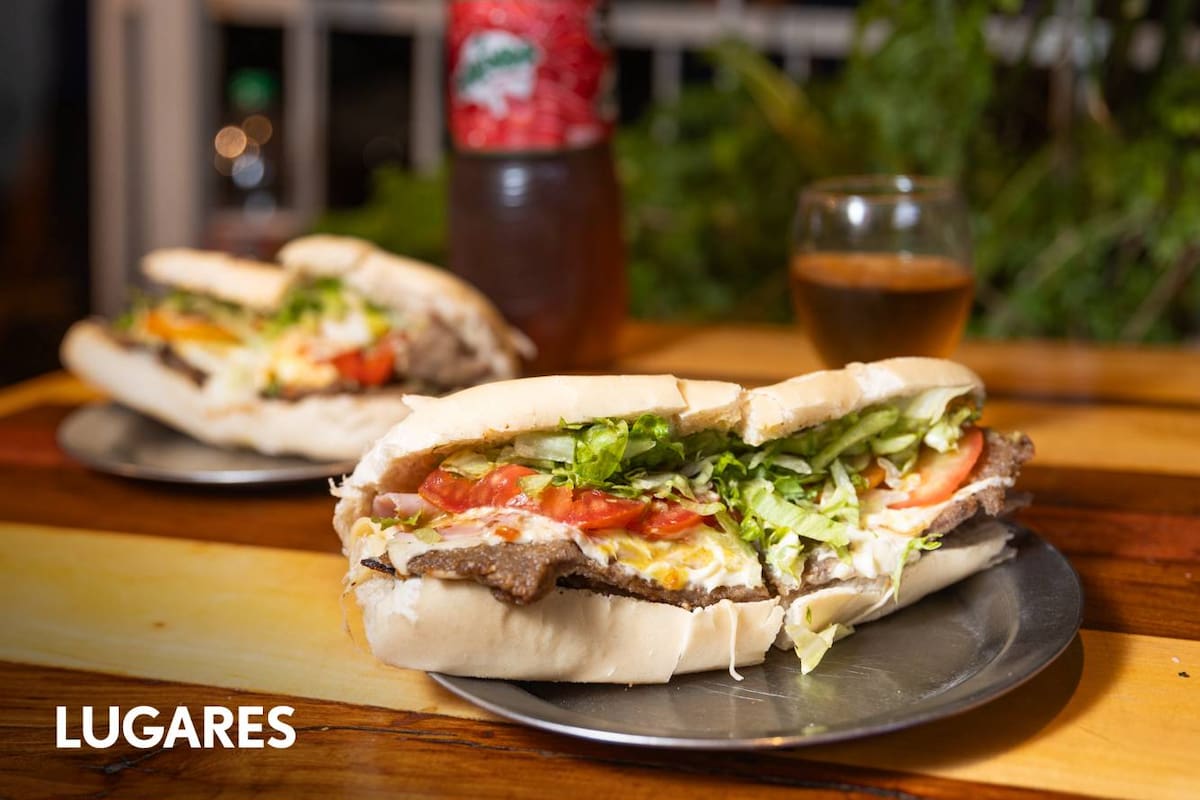 Los Eléctricos tiene un sándwich de milanesa de primer nivel.