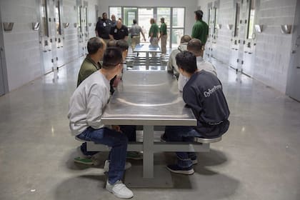 Los elegidos para el puesto prestarán servicios en un centro de detención del ICE
