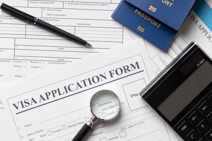 Los empleadores deben utilizar el Formulario I-129 para contratar a los trabajadores inmigrantes en ocupaciones temporales