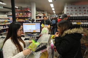 Los empleados de comercio consiguieron un aumento del 45% en el año