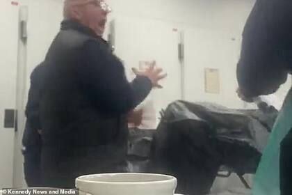 Los empleados involucrados en la broma fueron suspendidos.