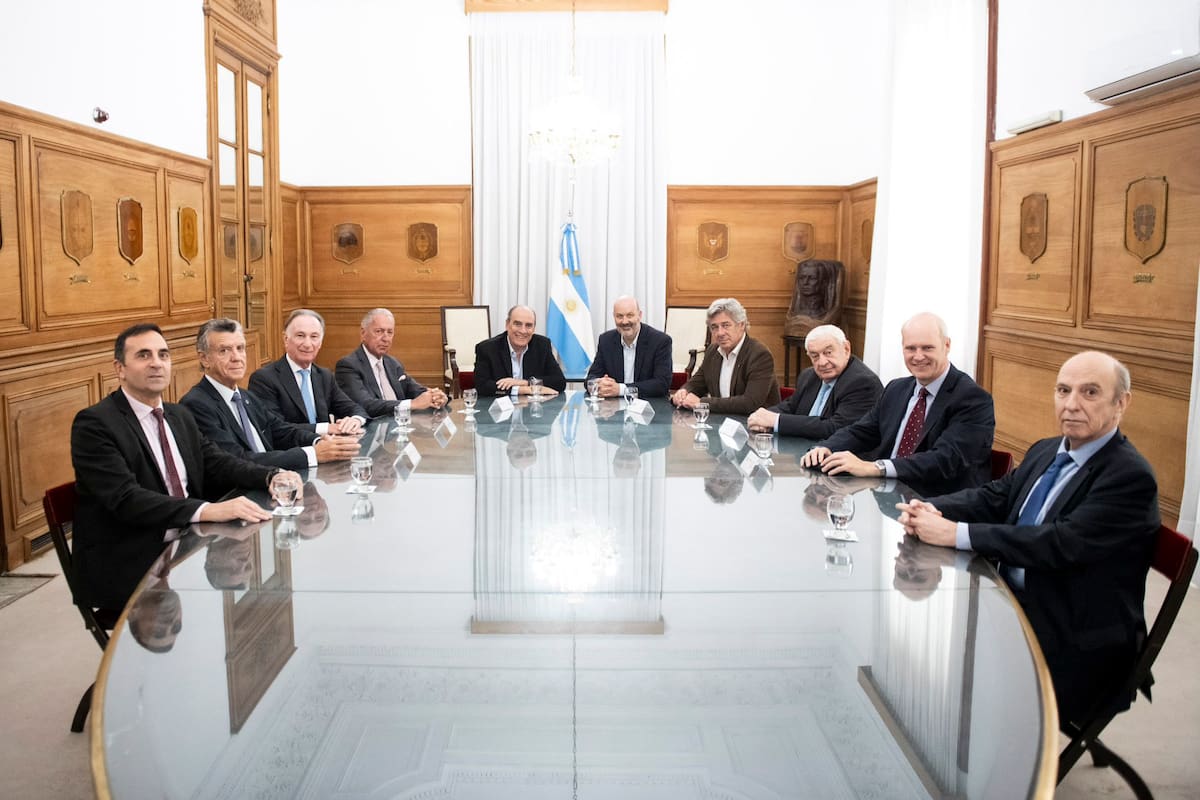 Los empresarios del G6 con Sturzenegger, Francos y Cordero