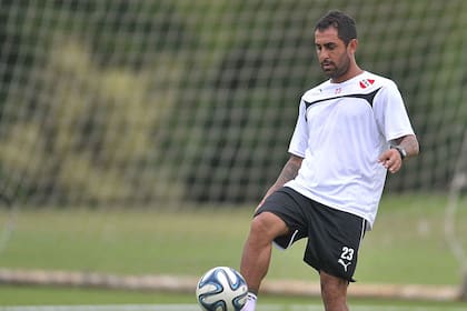 Rolfi Montenegro en una de sus etapas como jugador de Independiente