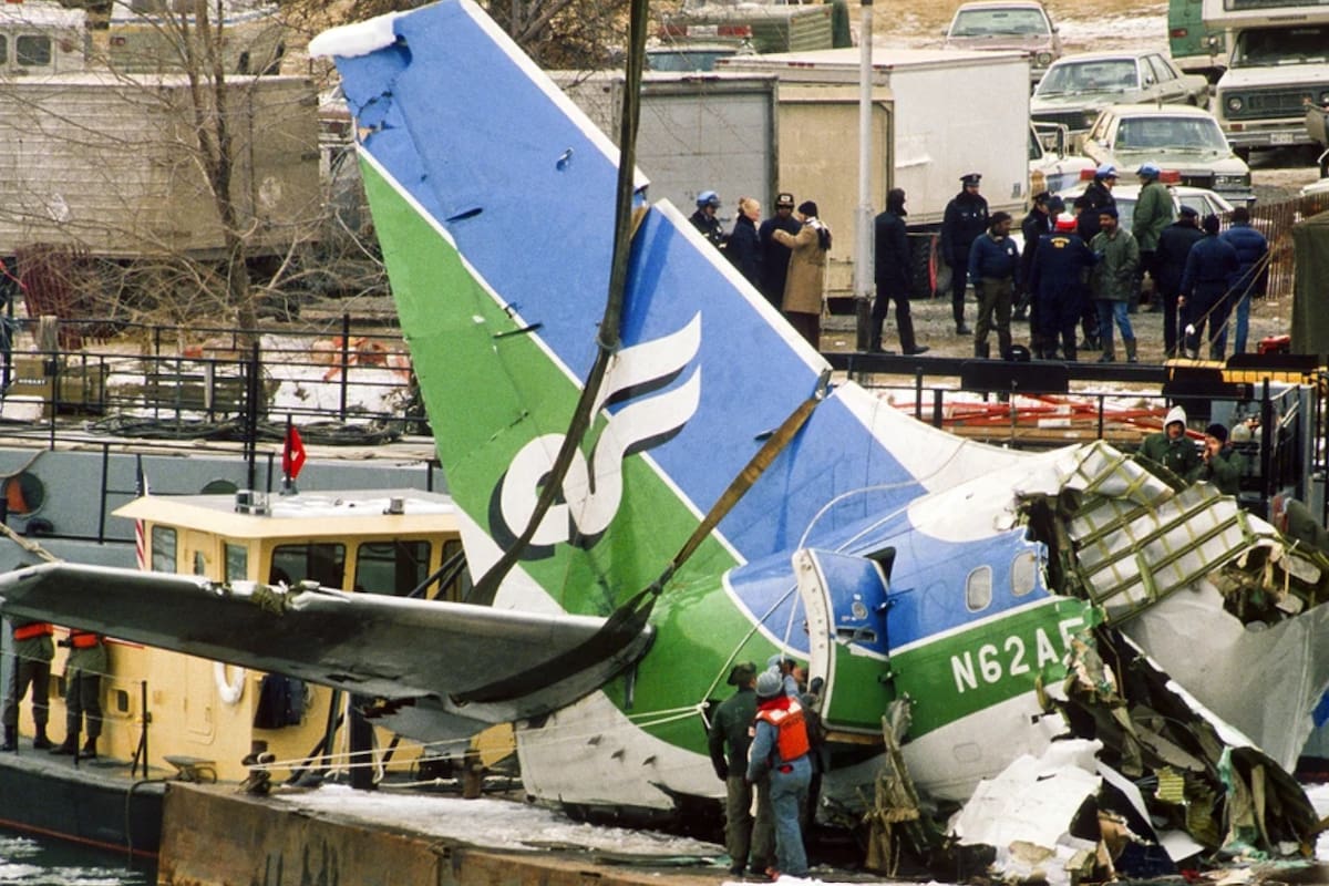 Los equipos de rescate lograron recuperar los restos de la aeronave, lo que permitió a los investigadores analizar las causas del accidente.