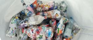 De residuo cotidiano a nuevos productos: la transformación del plástico cotidiano