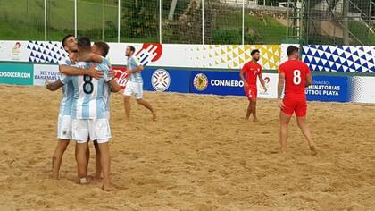 Los Escorpiones debutaron con un triunfo ante Chile