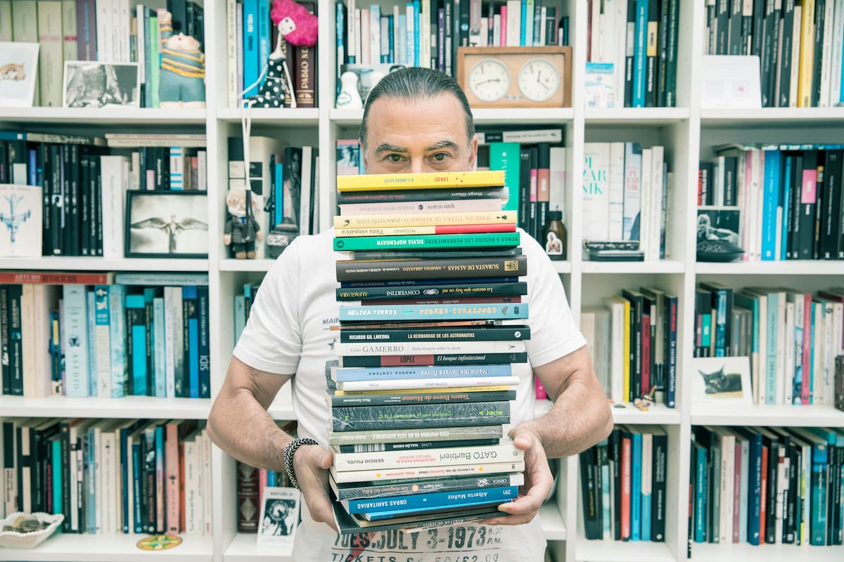 Los escritores Reynaldo Sietecase, Mercedes Halfon y María Sonia Cristoff muestran sus espacios favoritos