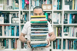 Los escritores Reynaldo Sietecase, Mercedes Halfon y María Sonia Cristoff muestran sus espacios favoritos