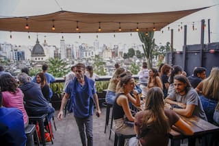 Cuatro bares con terrazas para salir a tomar algo en verano en Buenos Aires